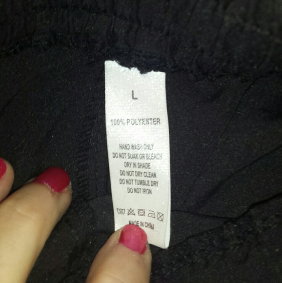 Shorts - Picture 3 of 3